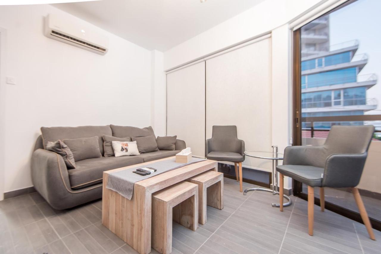 Sea View Flat 301 Apartment Ларнака Екстериор снимка