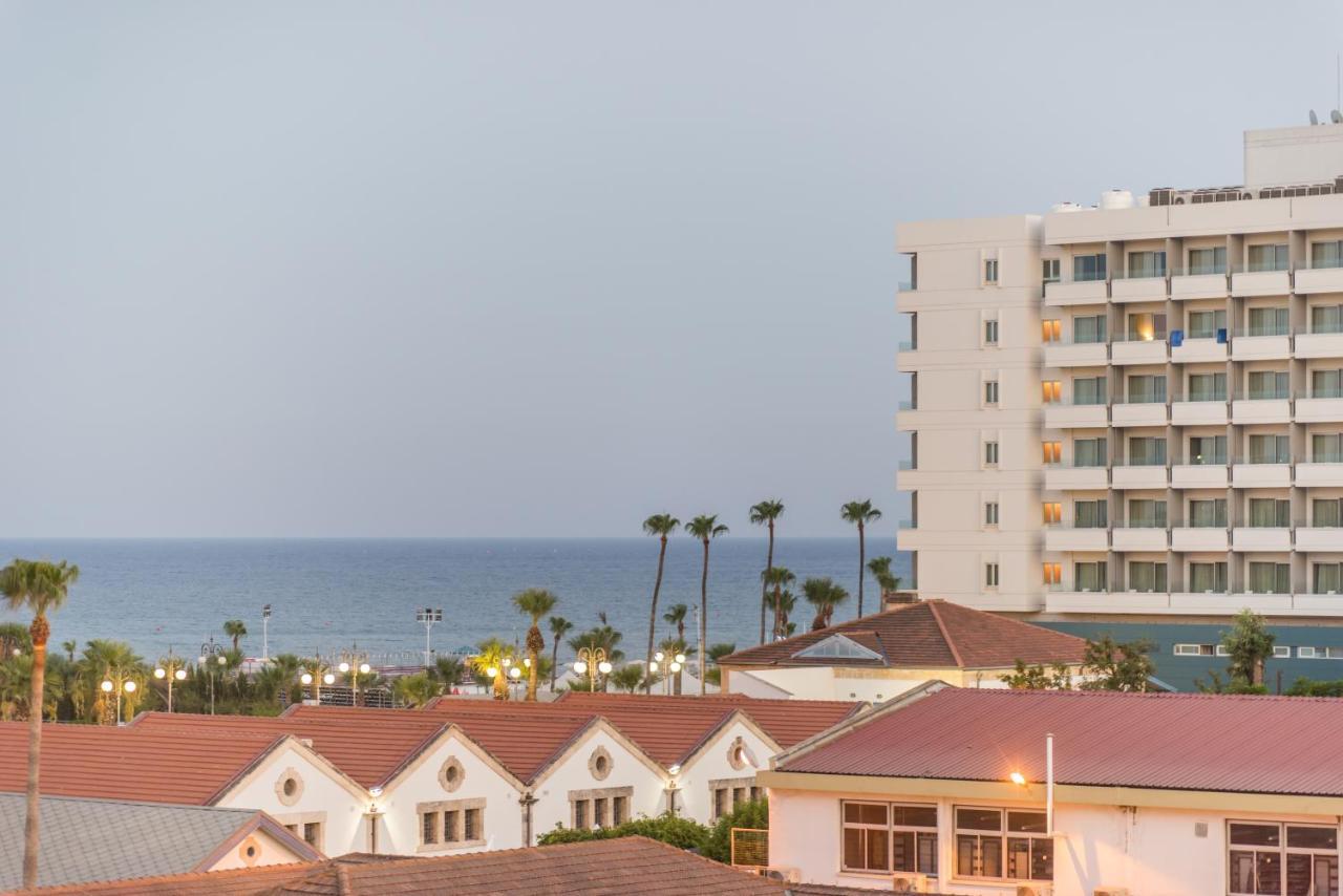Sea View Flat 301 Apartment Ларнака Екстериор снимка